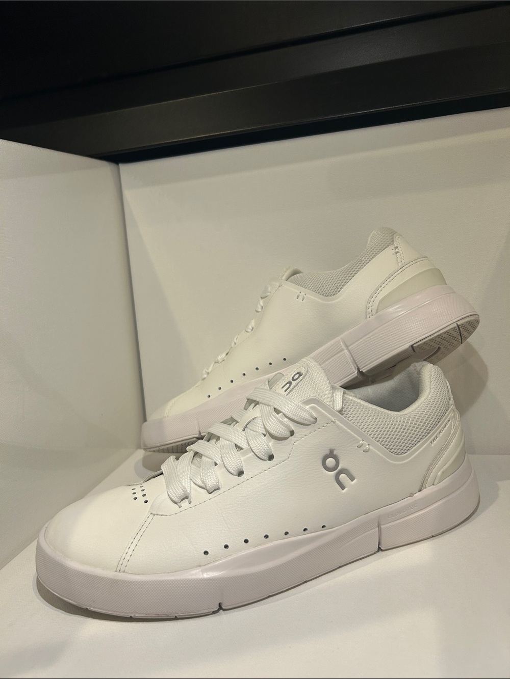 On Cloud The Roger Advantage Women’s 8.5